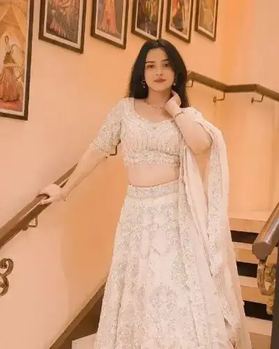 Escort Ballari